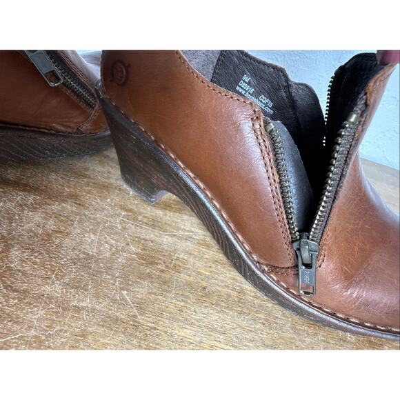 Women's Born Clogs Brown Leather Lightweight Size 9 Side Zip Classic Shoes EUC - Picture 13 of 13